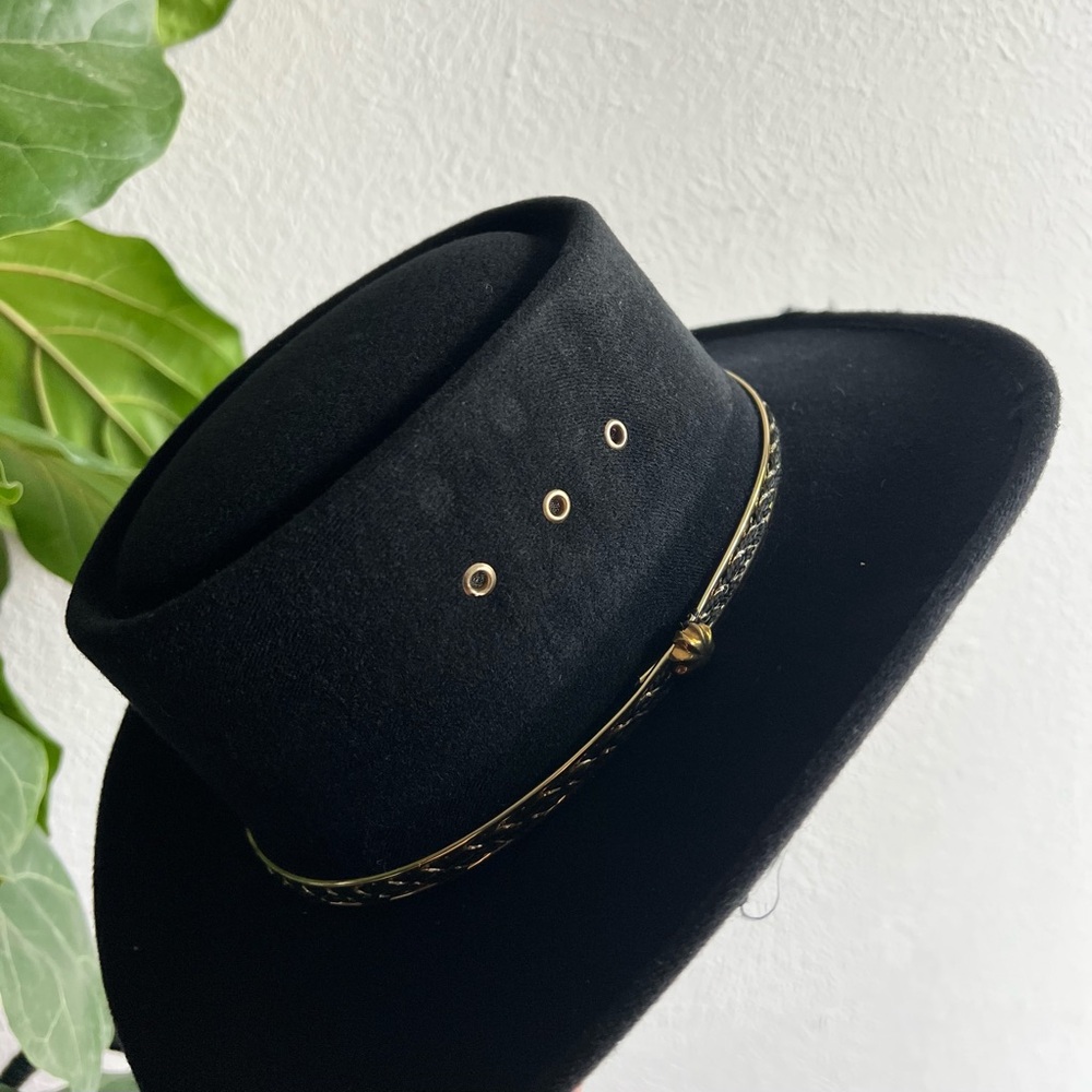 Pigalle cowboy hat size 53